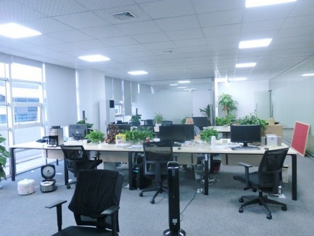 江苏ZW7户外真空断路器